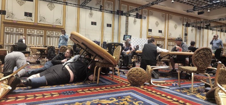 Chaos at the WSOP after false alarm of a shooter image