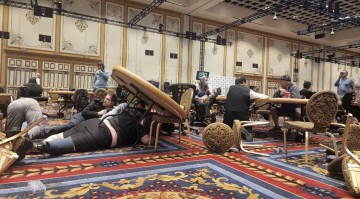 Chaos at the WSOP after false alarm of a shooter image