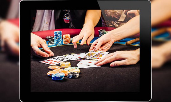 Poker Online vs Poker na Żywo: Zalety i Wady image